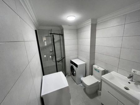 Garsoniera de inchiriat in zona Bartolomeu - Fotografie 5