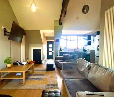 3 bedroom flat to rent - Photo 3