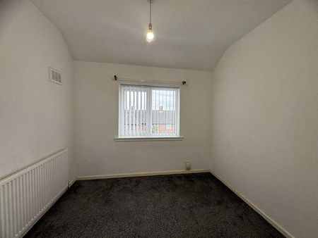 Uplands Close, Dudley, West Midlands, DY2 - Photo 3