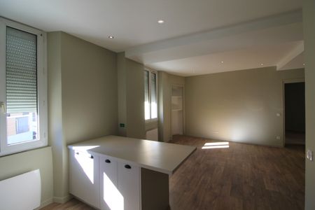 Location Appartement 2 pièces 53m² - Photo 5