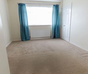 2 bed upper flat to rent in NE16 - Photo 4