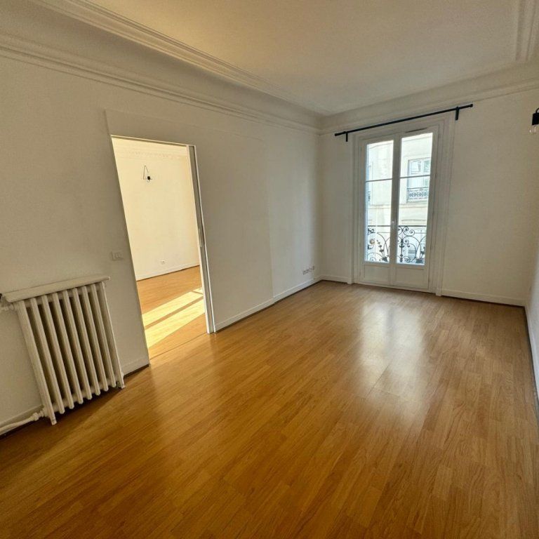 APPARTEMENT T3 A LOUER - PARIS 17EME ARRONDISSEMENT Batignolles 4 - 69.19 m - 1 990 € - Photo 1