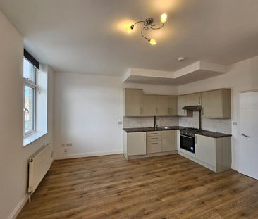 1 Bed Flat, Perry Vale, SE23 - Photo 2