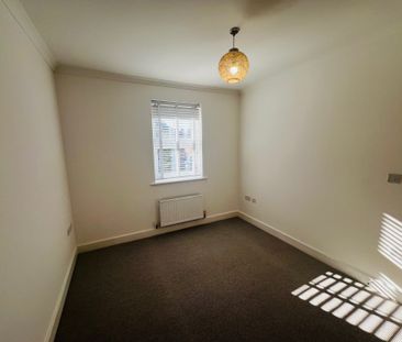 North Town Road, Maidenhead - Photo 4