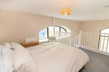 2 Bedroom Flat - Photo 5