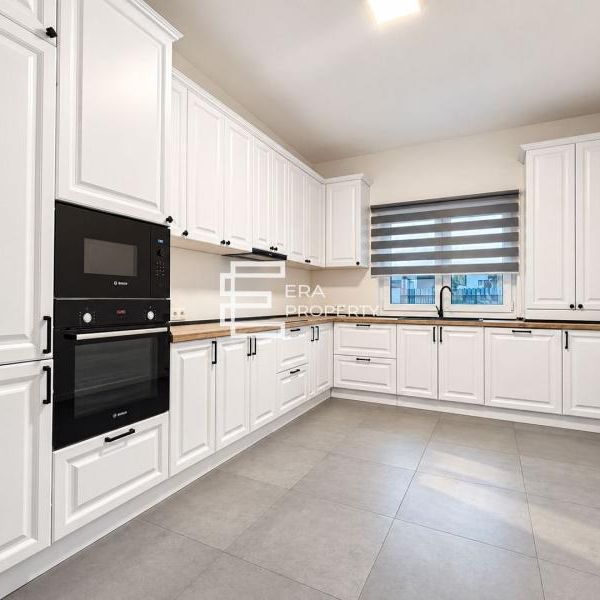 Casa de inchiriat 4 camere, 2 bai, curte si terasa | Selimbar - Fotografie 1