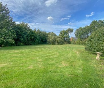 Tocknell Court, Cam, Dursley, GL11 5ER - Photo 2