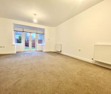 3 bedroom end of terrace house to rent - Photo 5