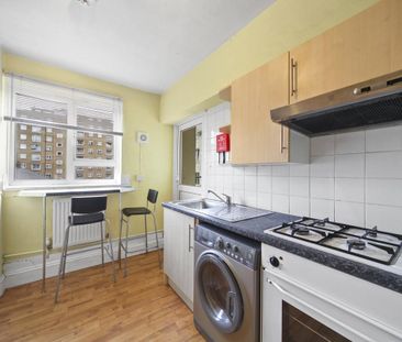 3 bedroom flat in Camden - Photo 4