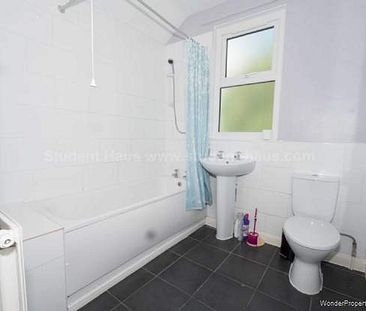 4 bedroom property to rent in Salford - Photo 6