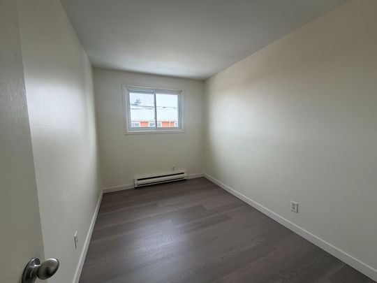 For Lease - 19 Tracey Park Drive, Belleville, Ontario - Photo 1