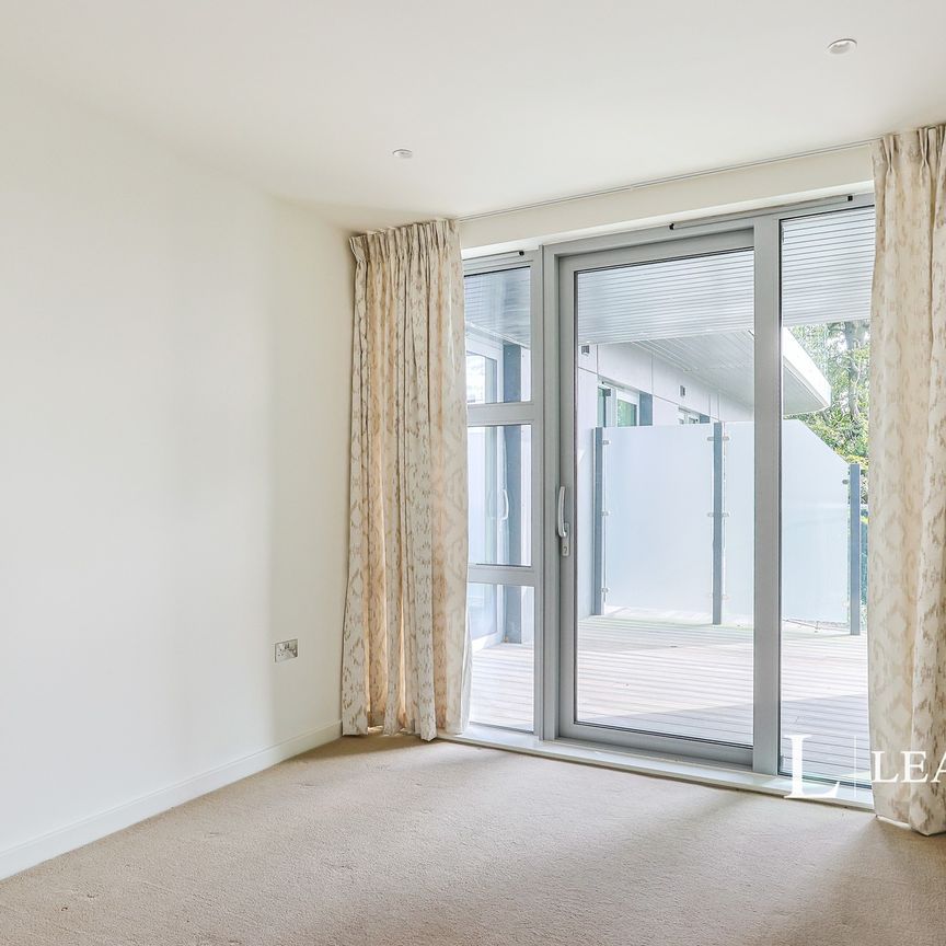 2 bedroom apartment to rent Mount Road, Lower Parkstone, BH14 - Photo 1