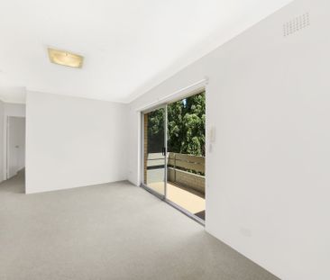 12/30 Eaton Street, Neutral Bay - Photo 3