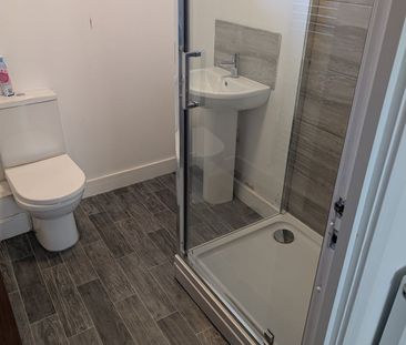 1 Bed Flat, Acorn Croft, S61 - Photo 3