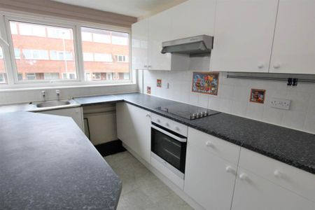 Templemere, Norwich - Photo 4