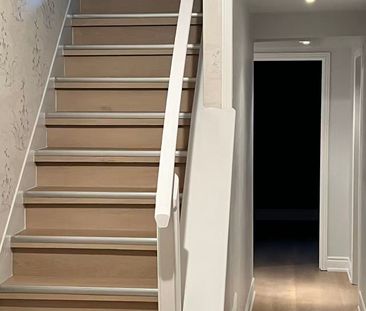 For Lease - 2086 Thornlea Drive, Oakville, Ontario - Photo 1