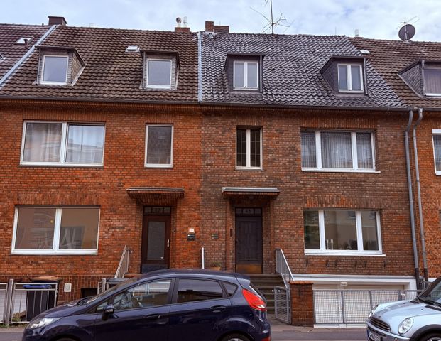 Zentral & ruhig – attraktive 2-Zimmer-Wohnung zur Miete in Sülz. - Foto 1