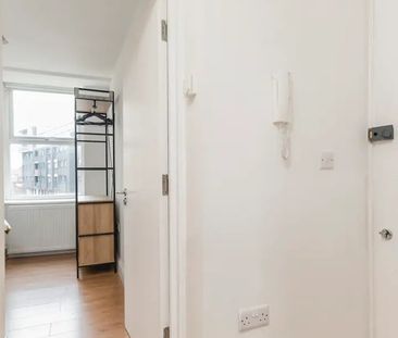1 Bed Flat, Homerton High Street, E9 - Photo 3