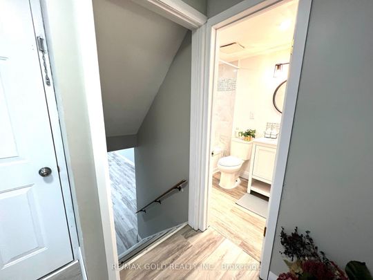 For Lease - 156 Mooregate Crescent Unit# Lower, Kitchener, Ontario - Photo 1