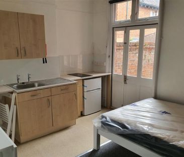 1 bedroom apartment to rent - Photo 3