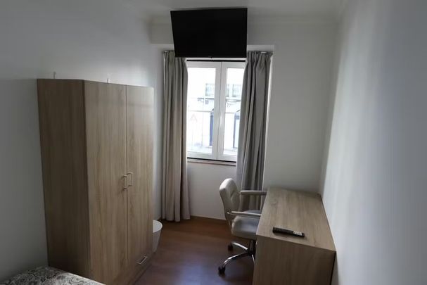 Rua de São Lázaro, Lisbon, Lisbon 1150-234 - Photo 1