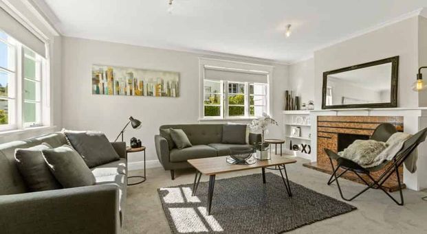 Fully Furnished Art Deco Apartment - Photo 1