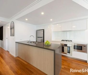 Elevated Two Bedroom Residence in The Peak - Photo 6