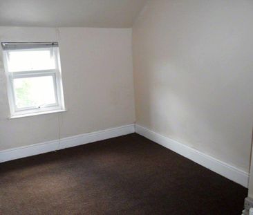 4 bedroom terraced house to rent - Photo 6