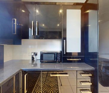 1 bedroom property to let - Photo 6