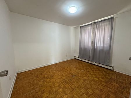 For Lease - 6049 Culp Street Unit# 3, Niagara Falls, Ontario - Photo 2