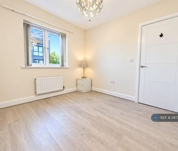 3 bedroom terraced house to rent - Photo 4