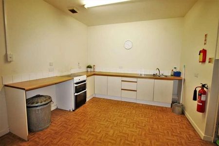 East Cross Street, Sunderland, Tyne And Wear, SR1 - Photo 5