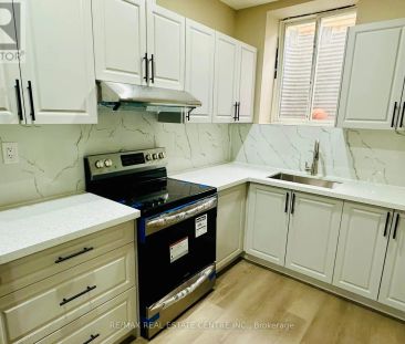 3 ELVERTON CRESCENT - Photo 2