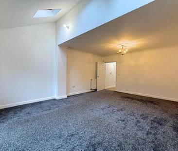 3 Bedroom Semi Detached To Let - Photo 2