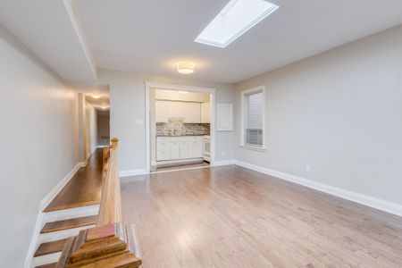 For Lease - 412 Wellesley Street Unit# Upper, Toronto, Ontario - Photo 2