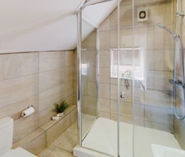 Flat 5 - 4 Bedroom House - Photo 1