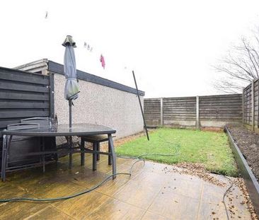 Falmouth Avenue, Normanton, WF6 - Photo 2