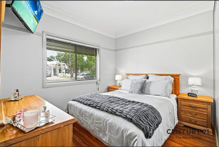 Charming Updated Family Home in Prime Location - Photo 2