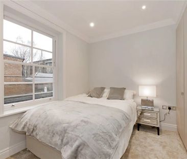 3 bedroom flat in Islington - Photo 5