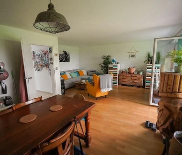 Attraktives renoviertes Doppeleinfamilienhaus - Photo 1