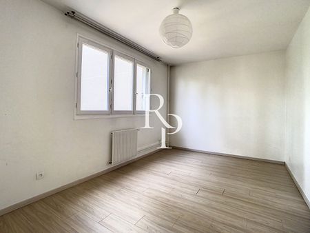 T3 de 75,06 m² avec balcon et parking, - Photo 2