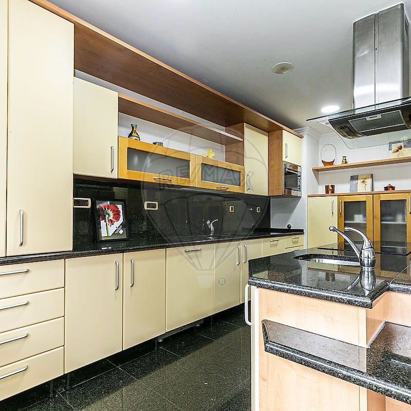 Apartamento T5 em Lisboa - Foto 1