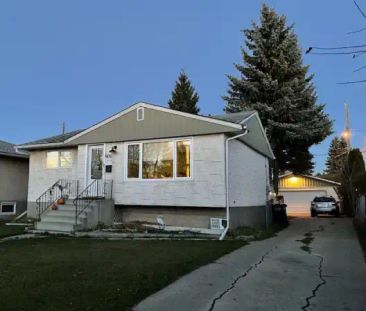 2 Bedroom Main Floor Apartment | 9151 155 Street NW, Edmonton - Photo 1