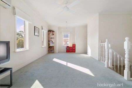 Unit 5/25 Cavalier Street, Doncaster East. - Photo 2