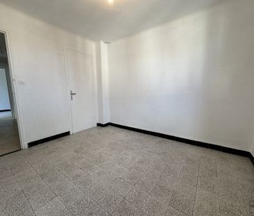 Location Appartement 3 pièces 64m² NARBONNE 11100 - Photo 1