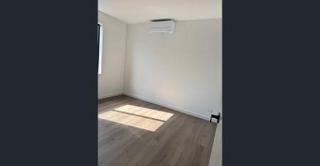 Brand New 4 Bedroom House for Rent – Near Cobblebank - Photo 2