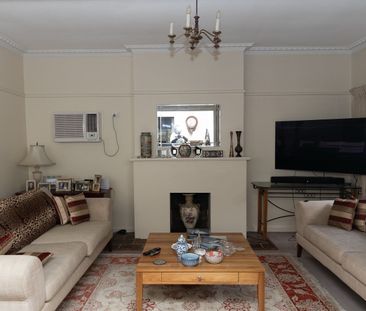 Balwyn North - Photo 1