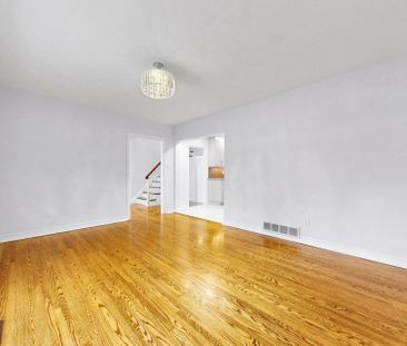 For Lease - 24 Laureleaf Road, Markham, Ontario - Photo 2