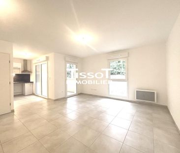 Location Appartement 1 pièce 34m² NIMES 30000 - Photo 1