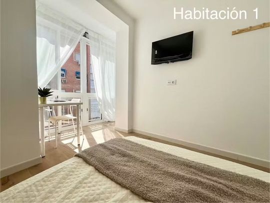 Barriada la Palmilla, Sevilla, Andalusia 41009 - Photo 1